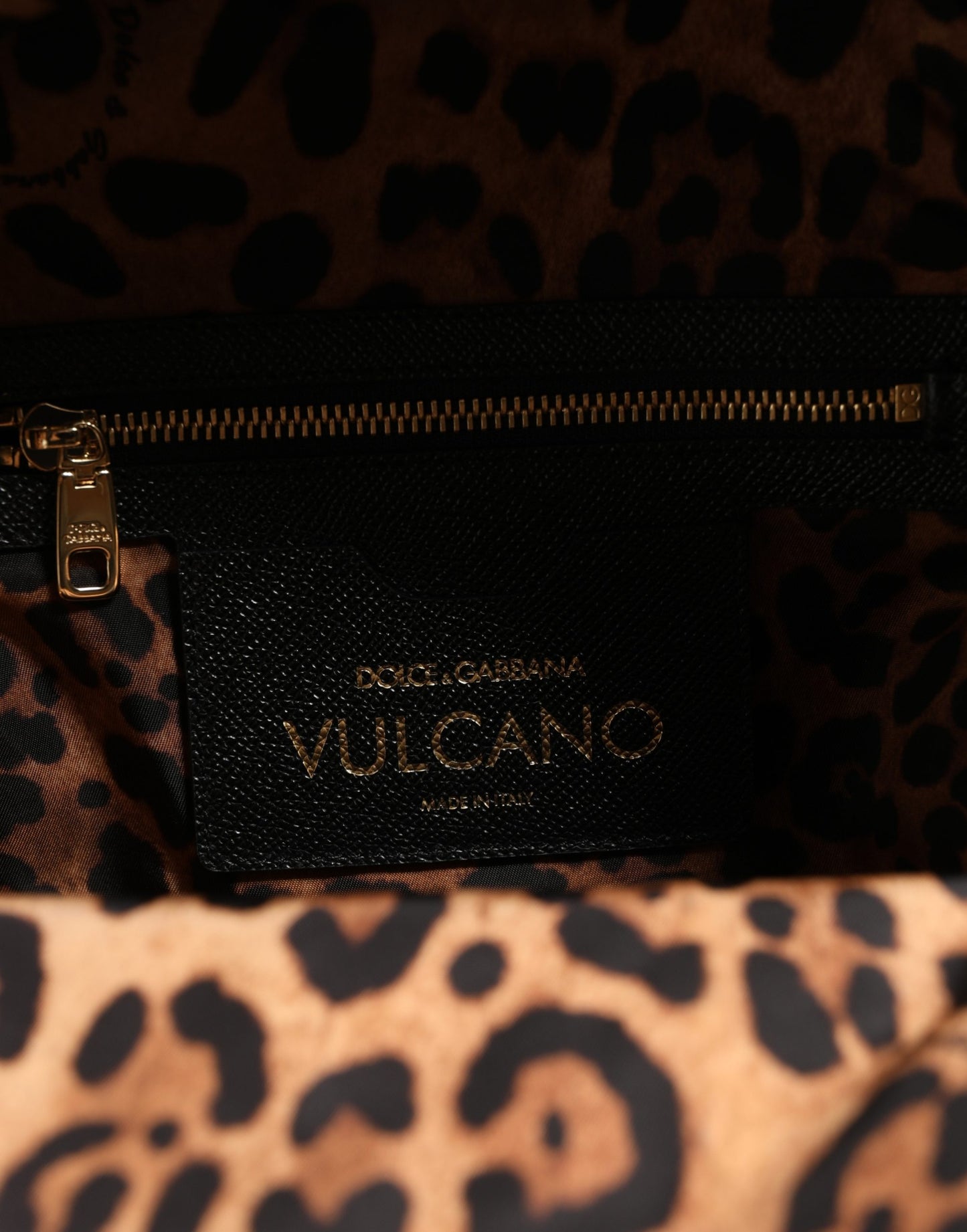 Dolce & Gabbana VULCANO Schwarze Nylon Rucksacktasche mit Verzierungen