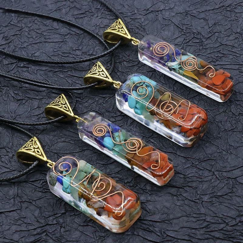 Kupferspirale Anhänger aus Resin mit natürlichen Edelsteinen