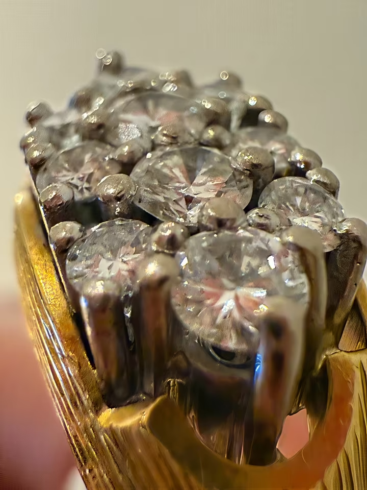 Vintage 750er Goldring 8,3g mit 10 Diamanten – 18K Gold