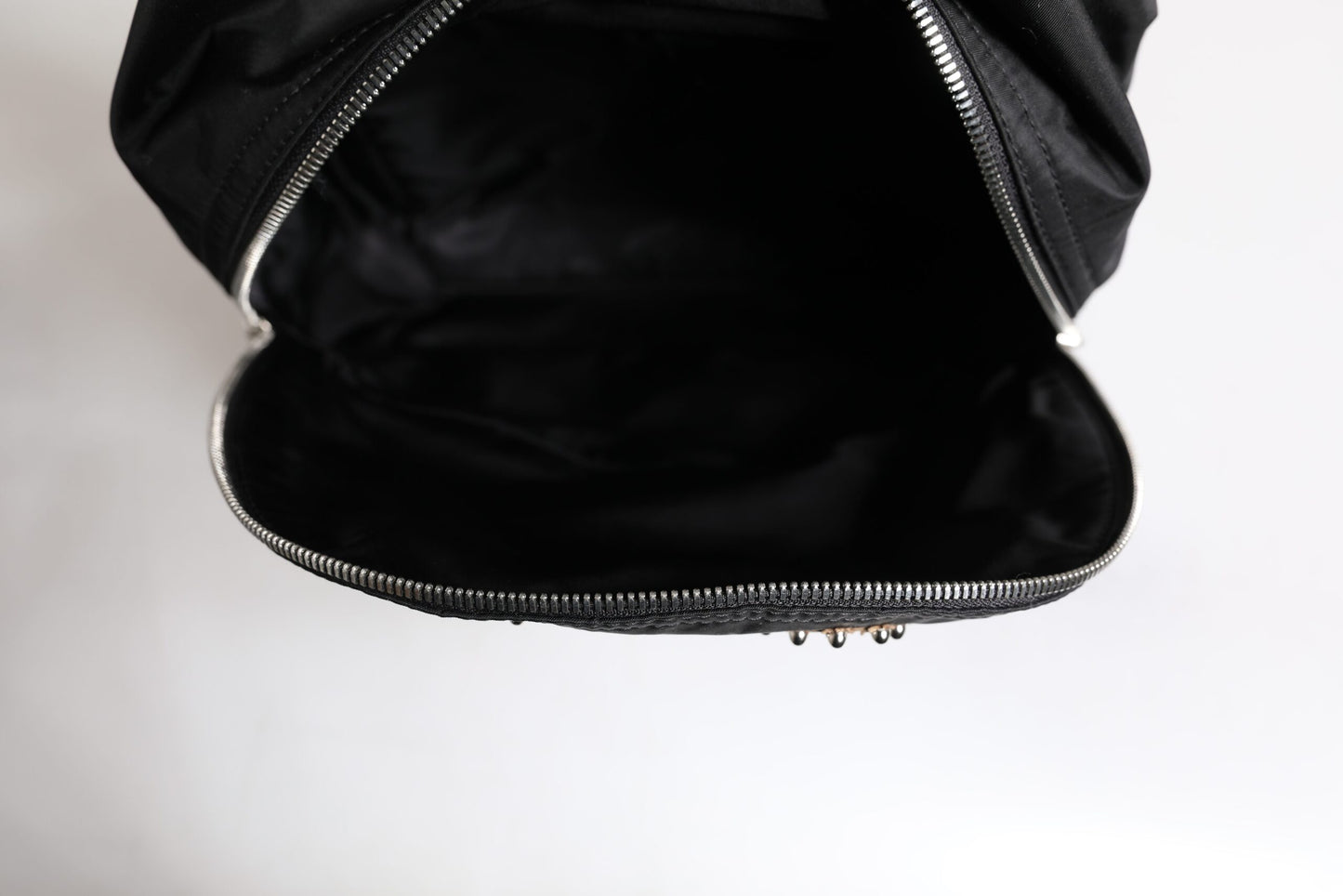 Dolce & Gabbana VULCANO Rucksack – Exquisite Luxus-Tasche in Schwarz