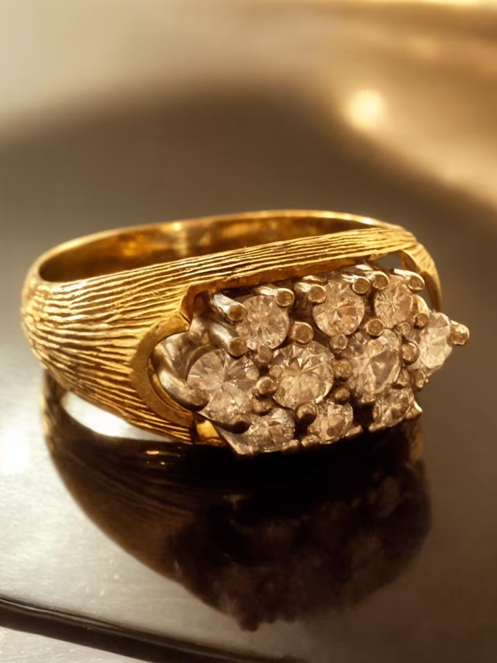Vintage 750er Goldring 8,3g mit 10 Diamanten – 18K Gold