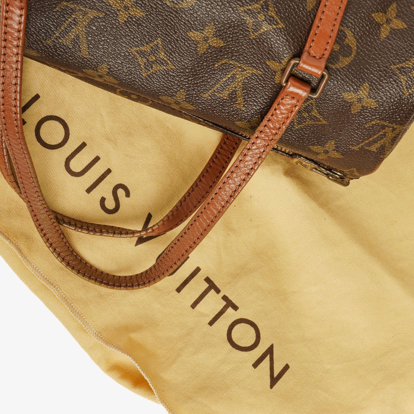 Louis Vuitton Papillon 25 Vintage Handtasche aus Monogram Canvas