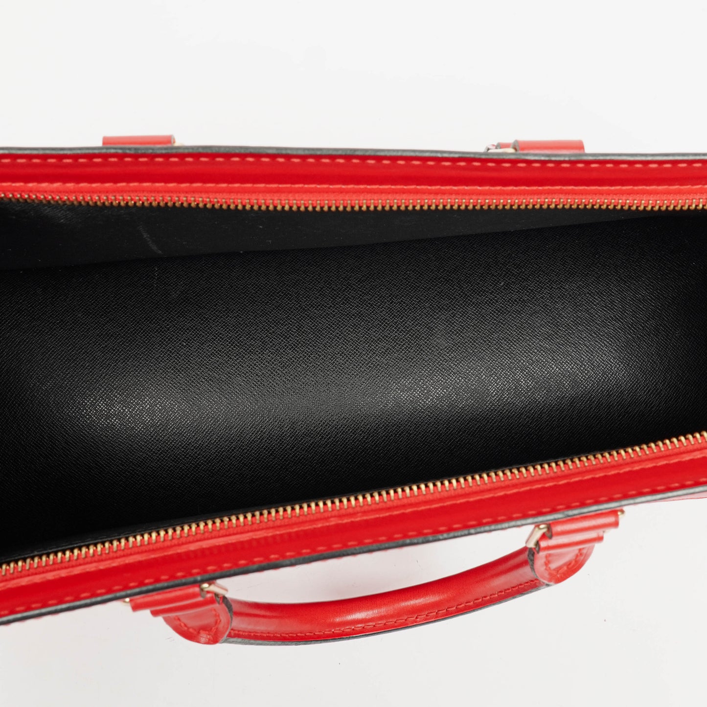 Louis Vuitton Sac Triangle Tasche aus rotem Epi-Leder