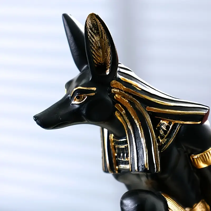 Egipski stojak na butelkę wina Anubis – dekoracyjna figurka z żywicy