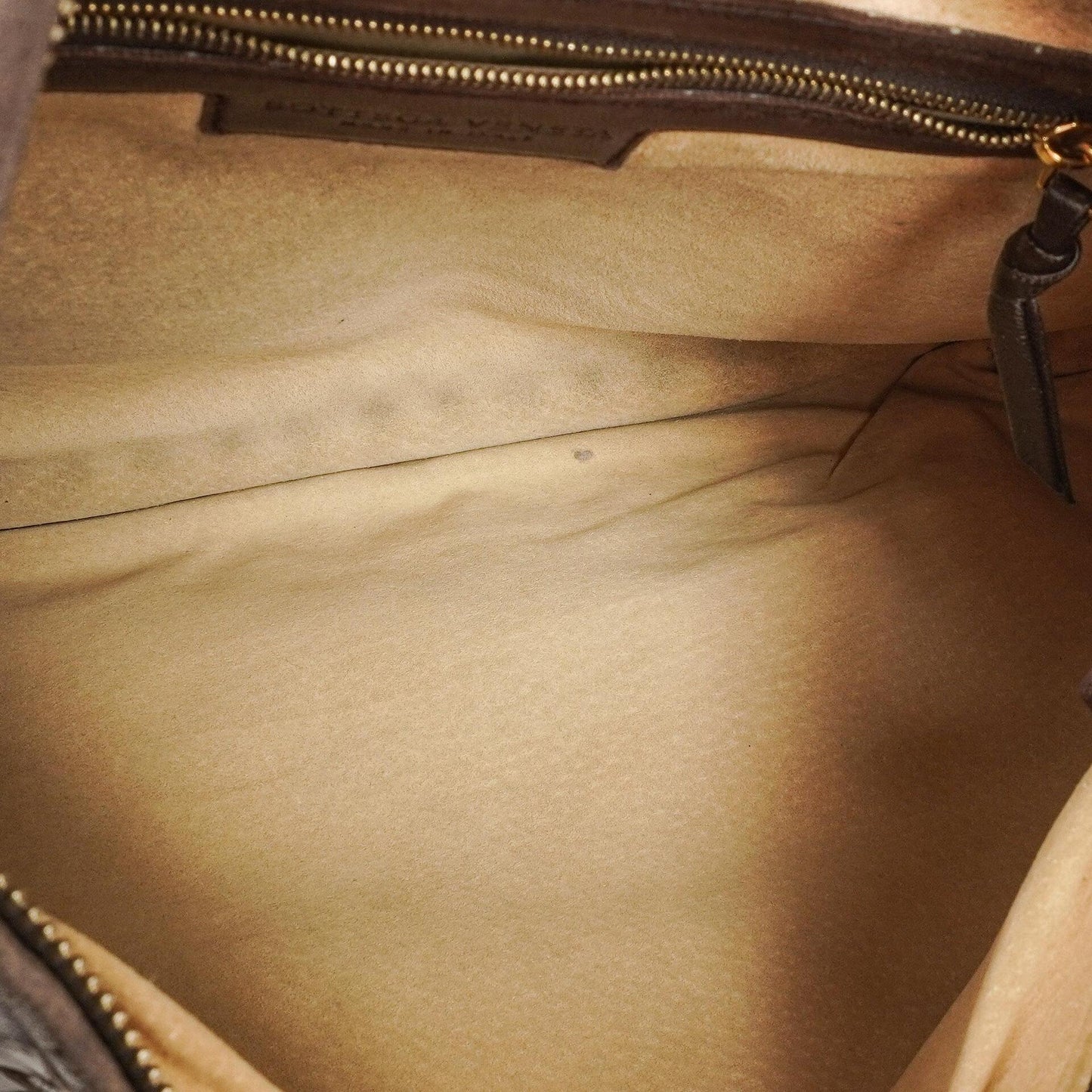 Bottega Veneta Medium Veneta Hobo Tasche aus braunem Nappa Intrecciato Leder