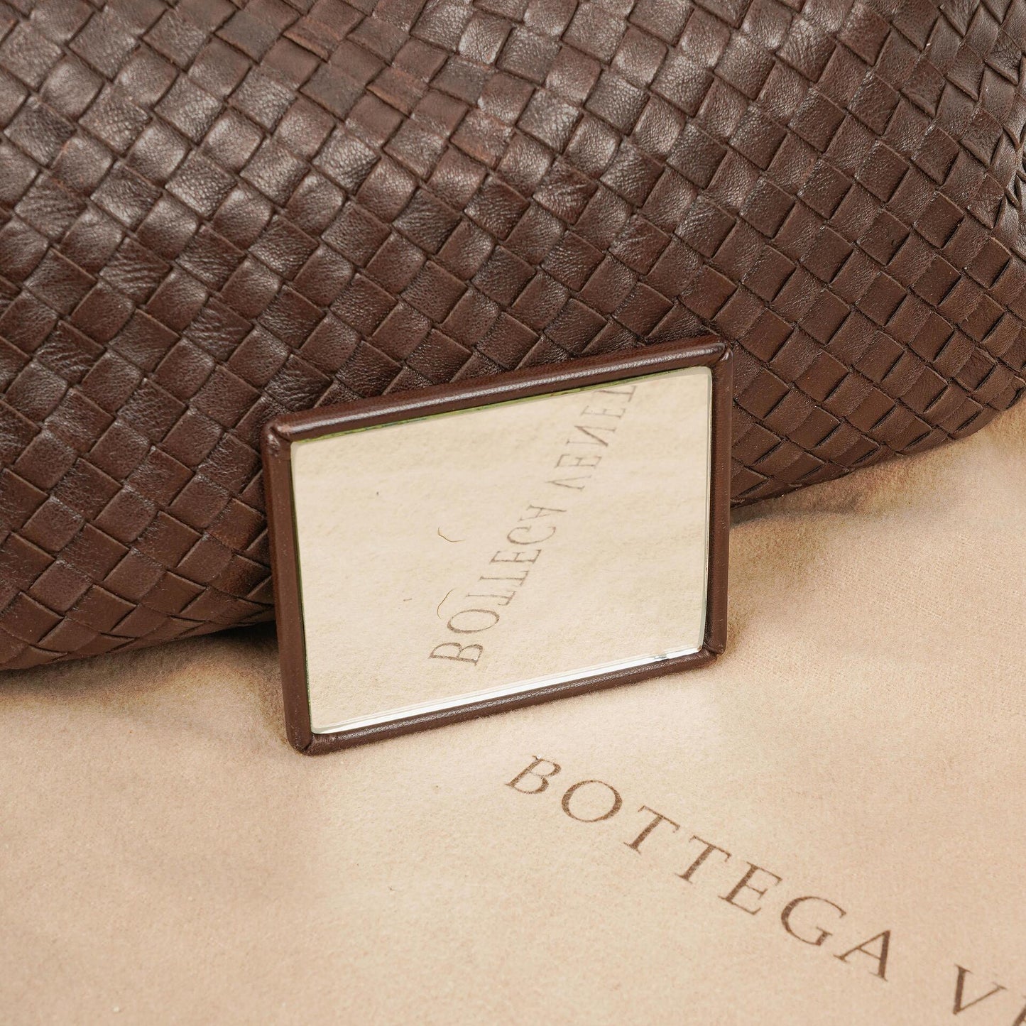 Bottega Veneta Campana Hobo Tasche aus braunem Intrecciato Nappa