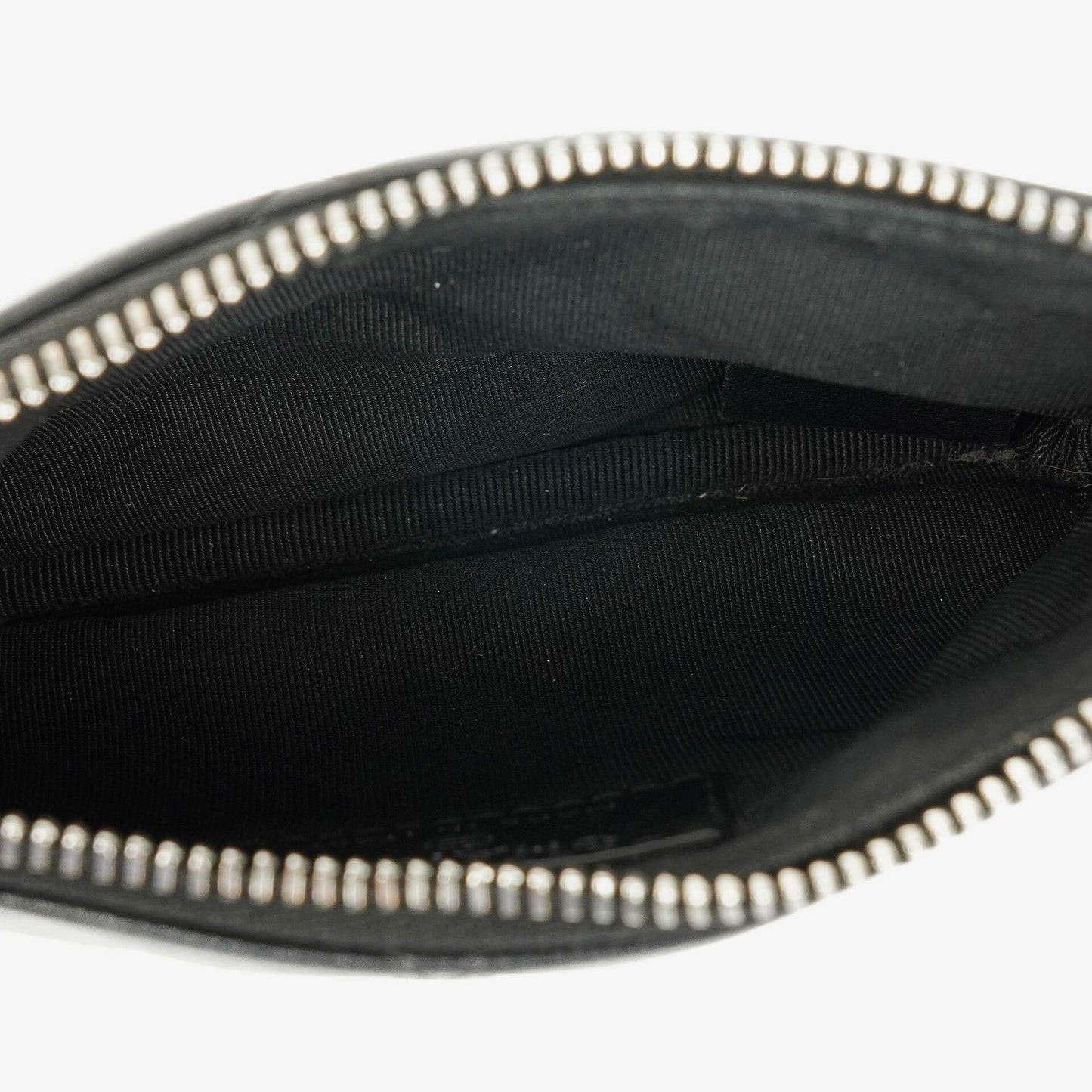 Chanel Kleine Cosmo Kosmetiktasche aus schwarzem gestepptem Lammleder