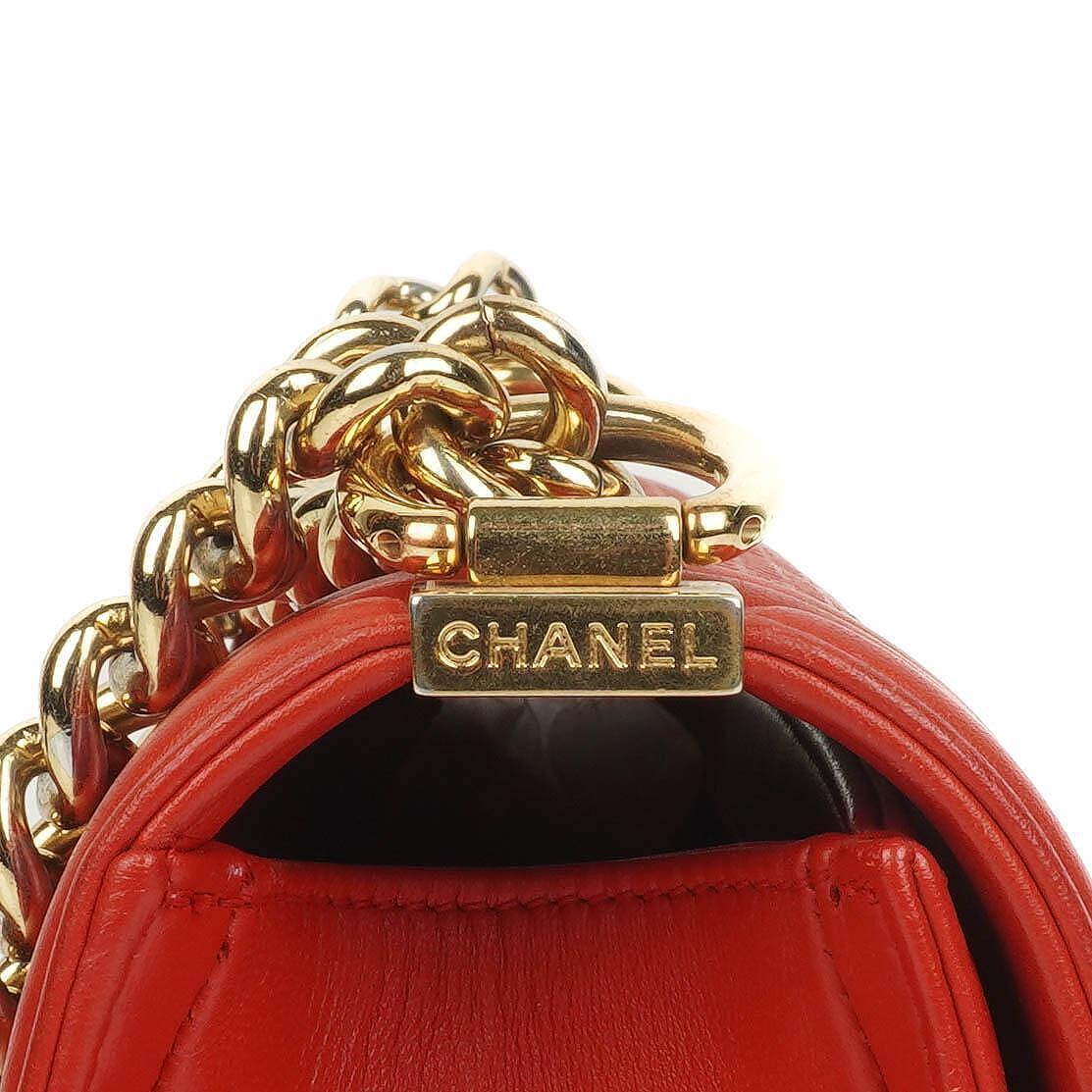 Chanel Boy Flap Tasche aus rotem Leder