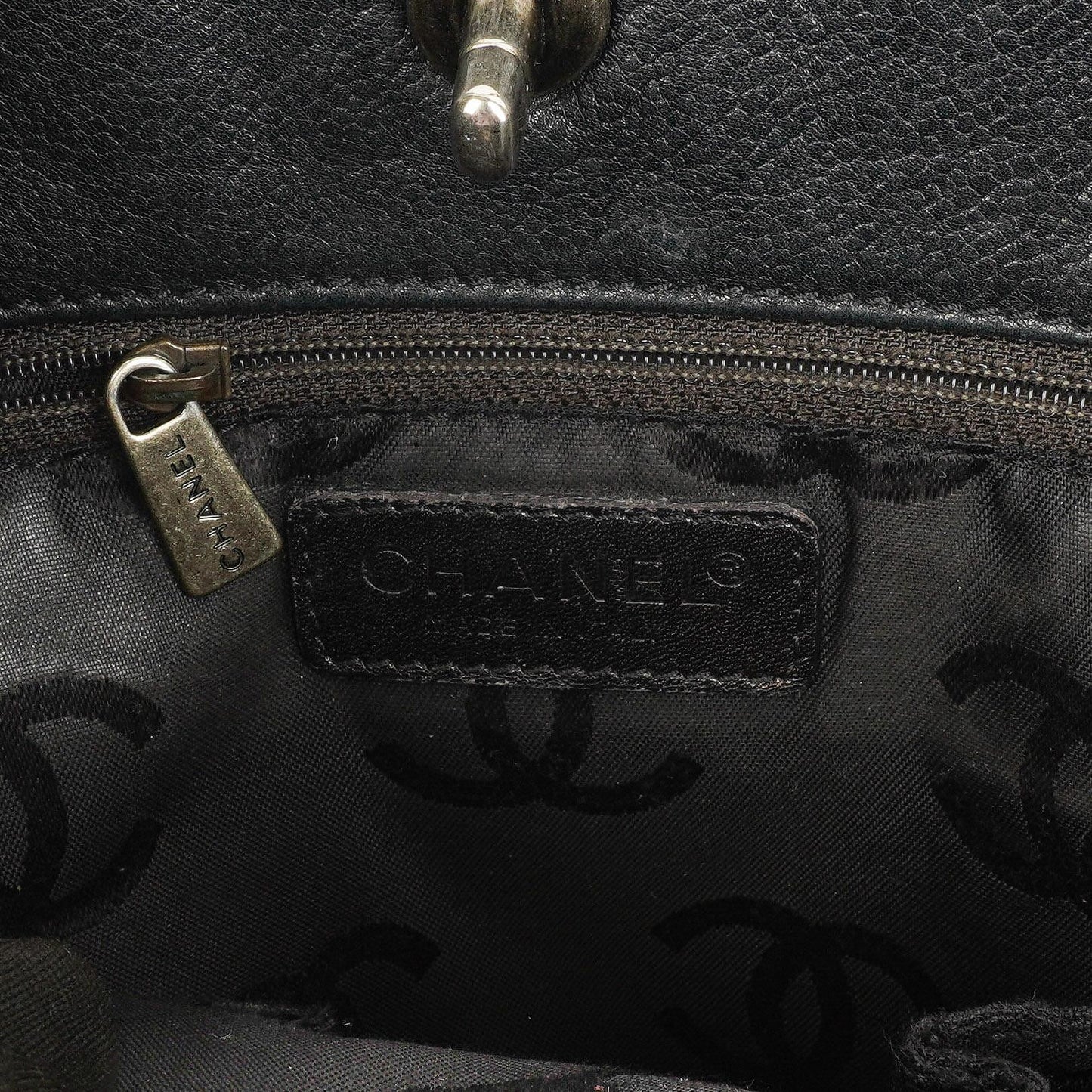 Chanel Caviar CC Schwarze Tote Tasche, 2000 - 2002