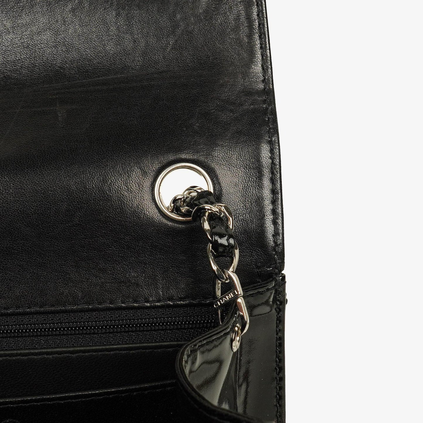 Chanel CC Square Flap Bag aus schwarzem Lackleder