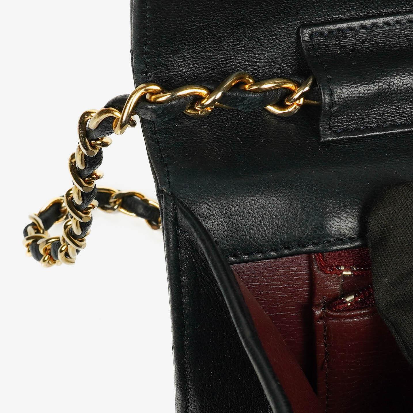 Chanel Classic Single Flap Bag aus schwarzem gestepptem Lammleder mit 24K vergoldeten Beschlägen
