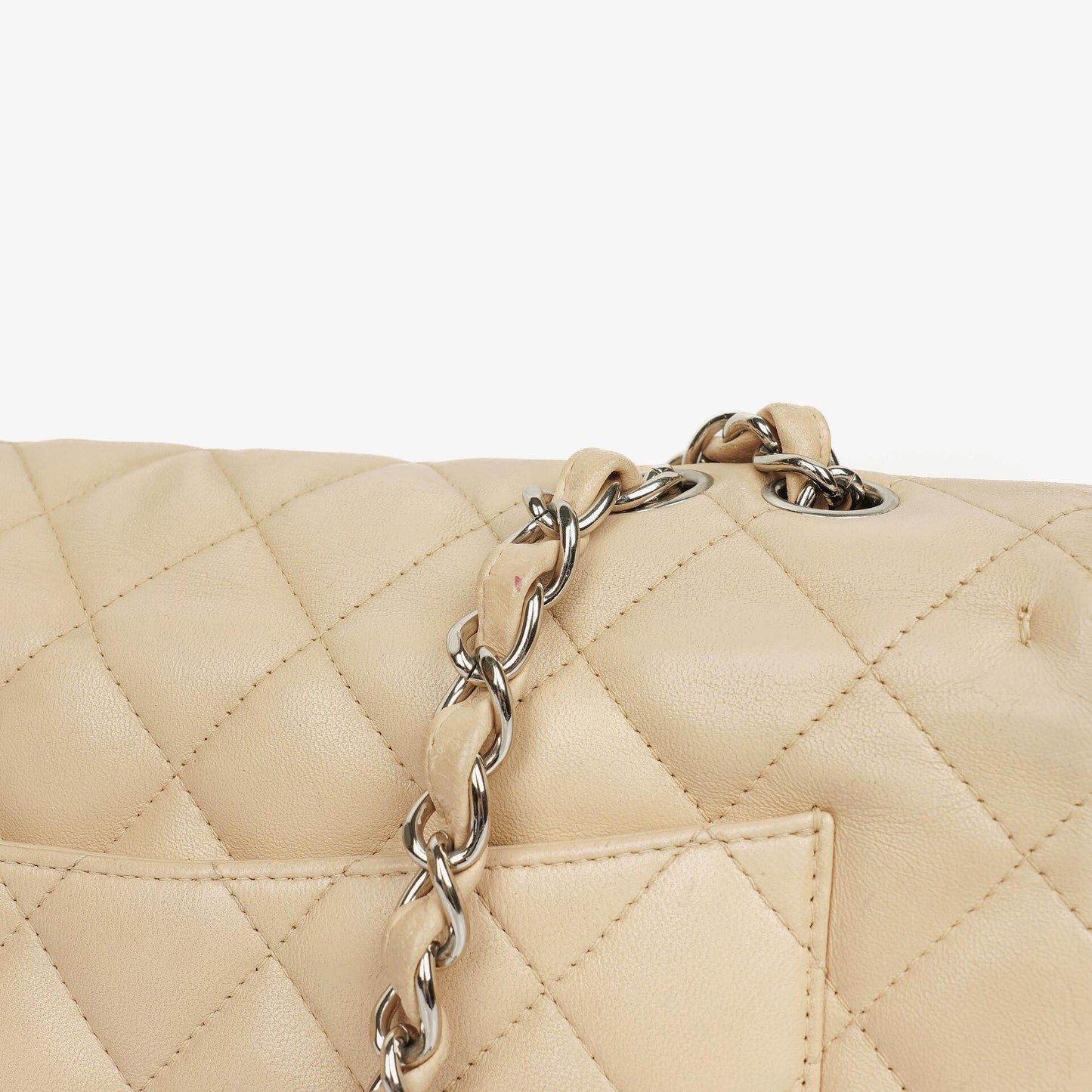 Chanel Jumbo Classic Single Flap Tasche aus gestepptem Lammleder mit silberfarbener Hardware