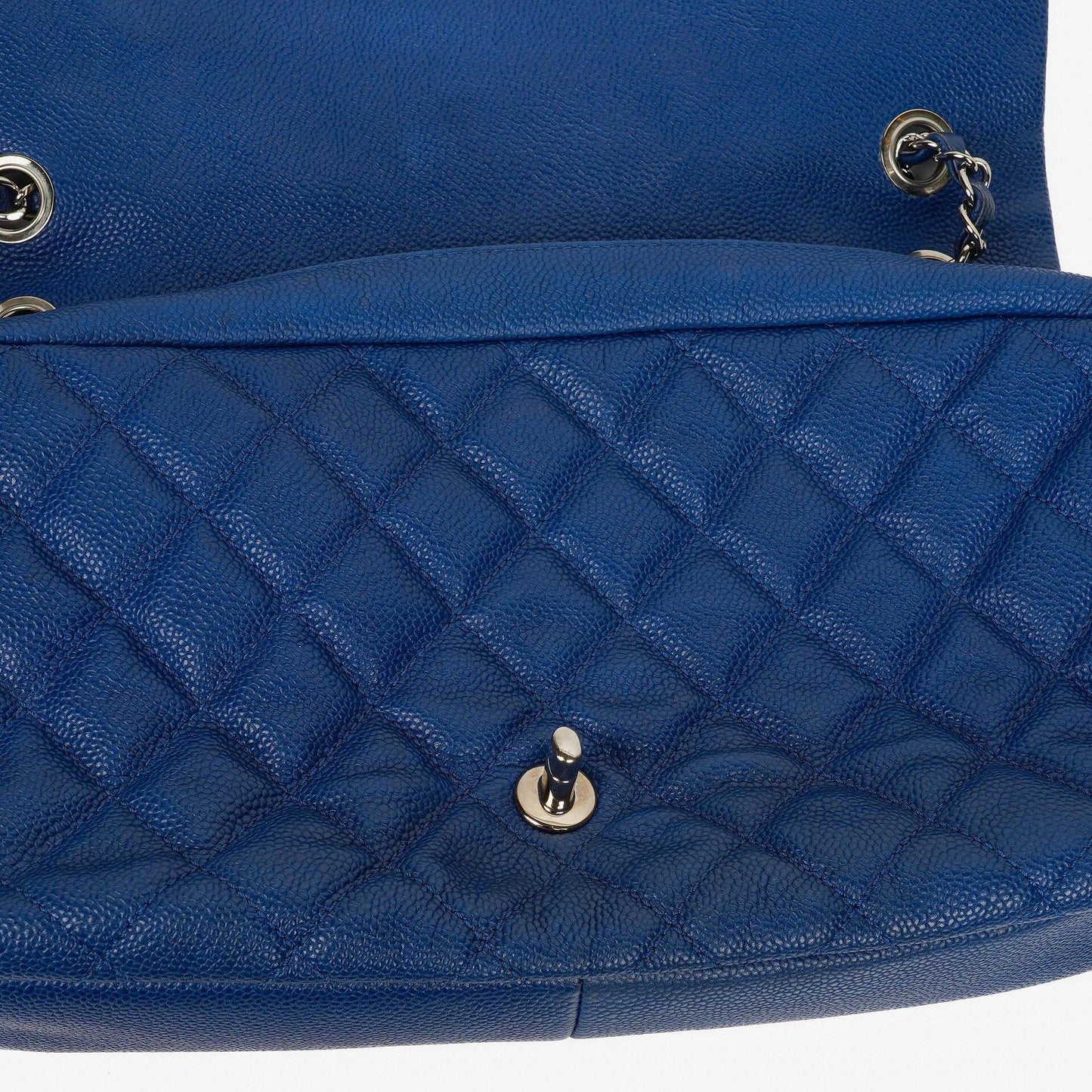 Chanel Jumbo Single Flap Tasche aus gestepptem Caviar-Leder mit silberfarbener Hardware