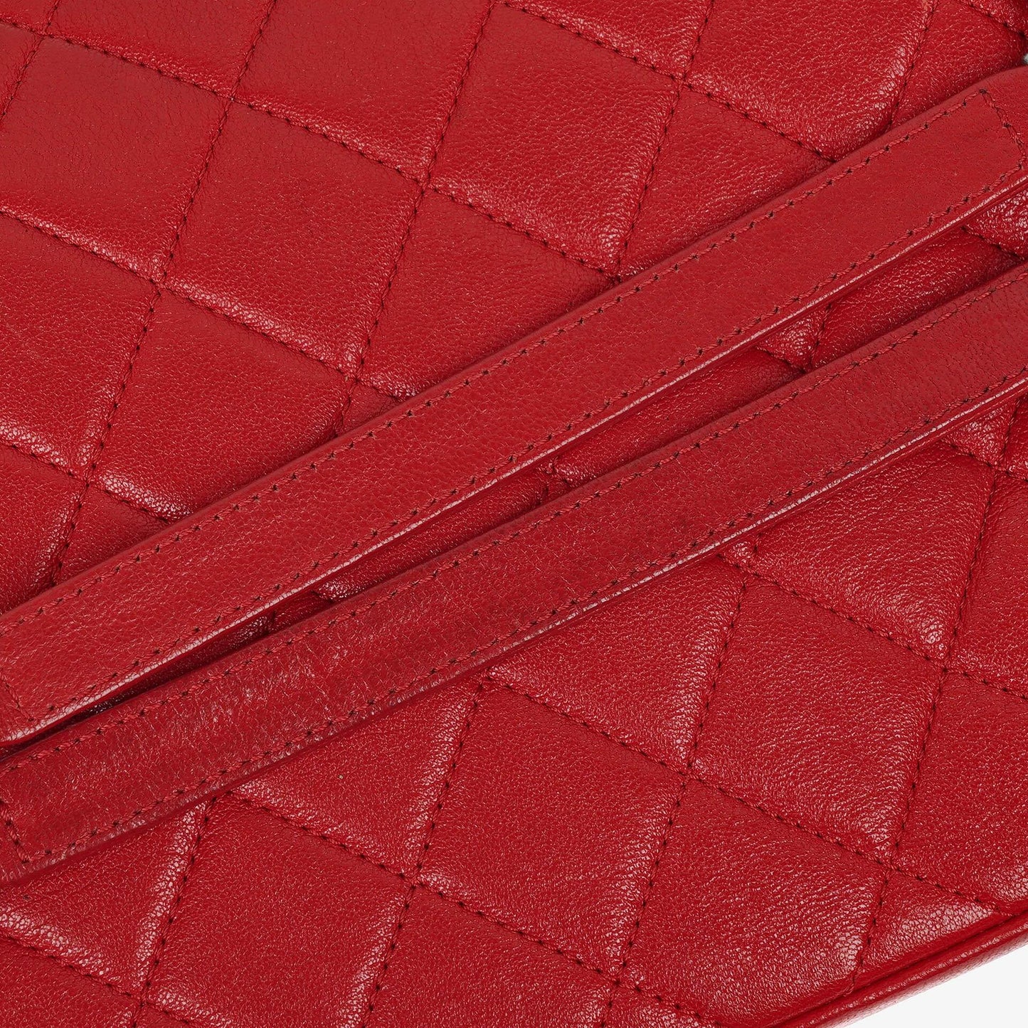 CHANEL Große Simply CC Rue Cambon Klappentasche aus rotem glänzendem Kalbsleder