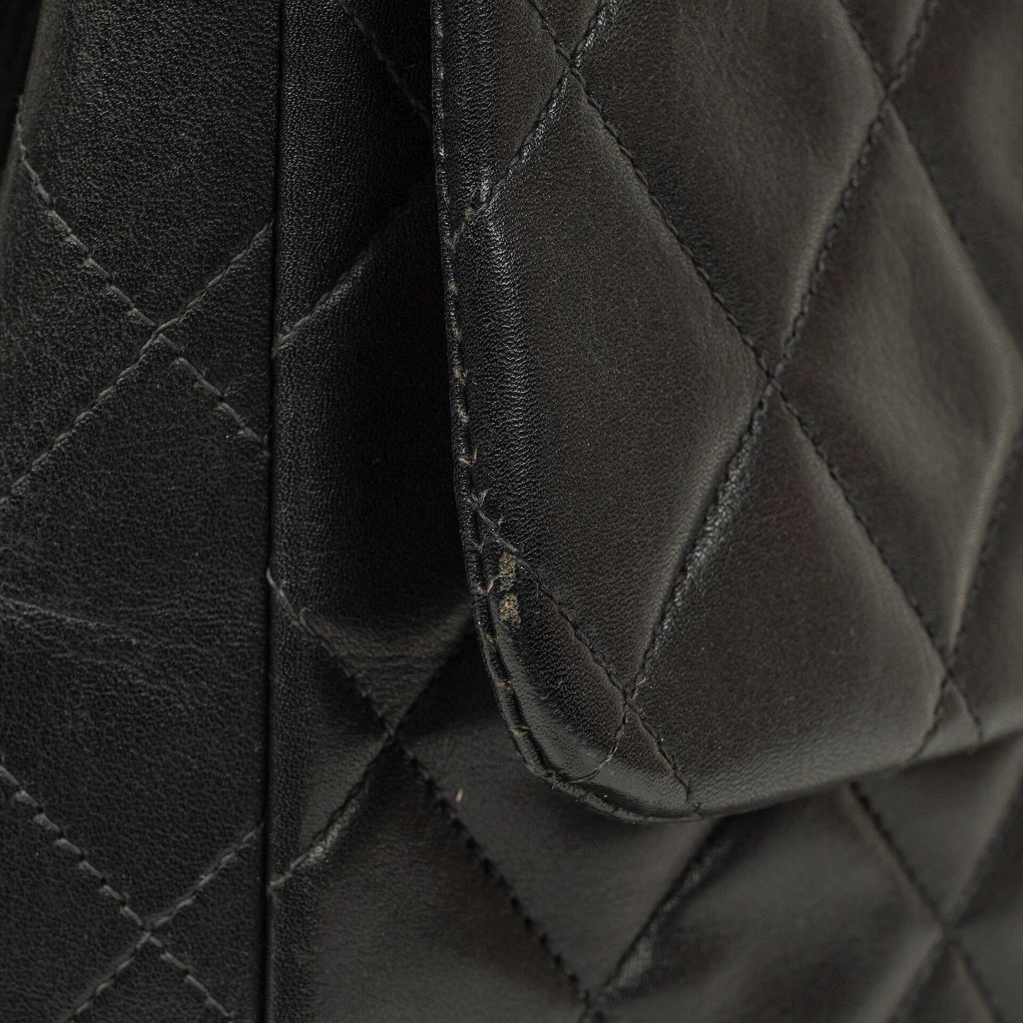 Chanel Maxi Jumbo CC Classic Single Flap Tasche in Schwarz aus gestepptem Lammleder mit 24K vergoldeten Beschlägen