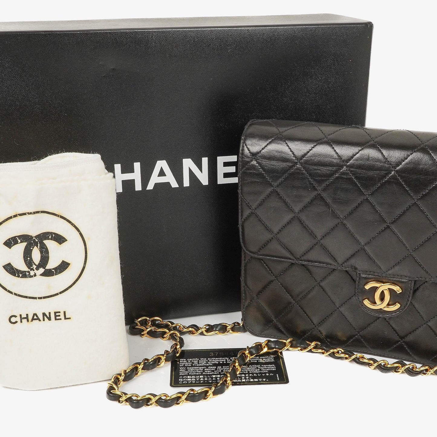 Chanel Kleine Classic Single Flap Tasche Schwarzes Gestepptes Lammleder mit 24K Gold-beschichteten Beschlägen