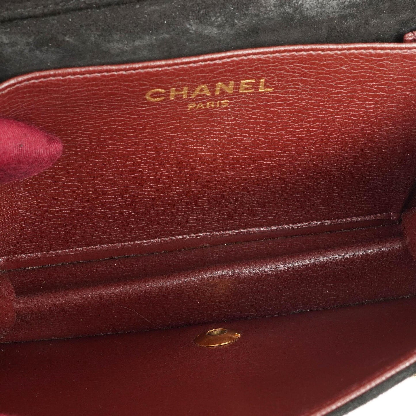 Chanel WOC Mini Klassische Vollklappen Schwarze Gequiltete Wildleder Mit 24K Goldbeschichtetem Zubehör
