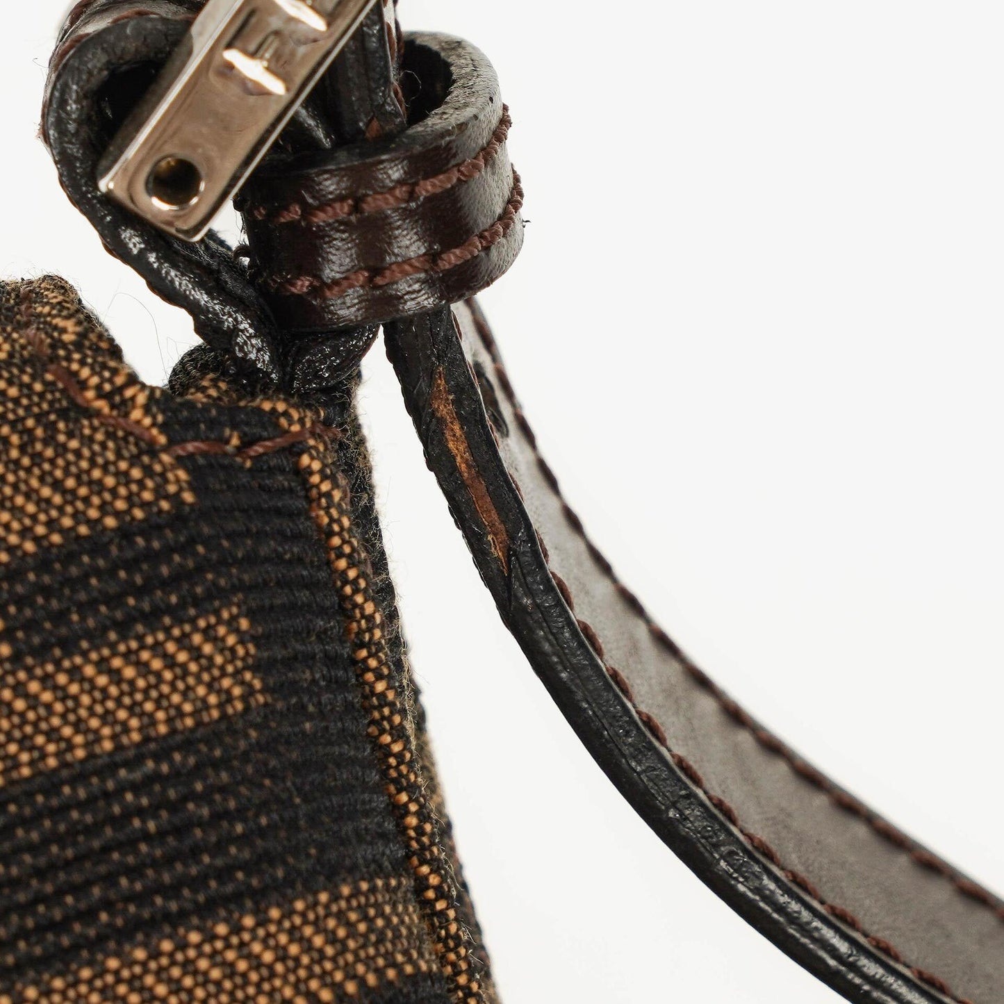 Fendi Zucca Baguette FF Schultertasche in Braun