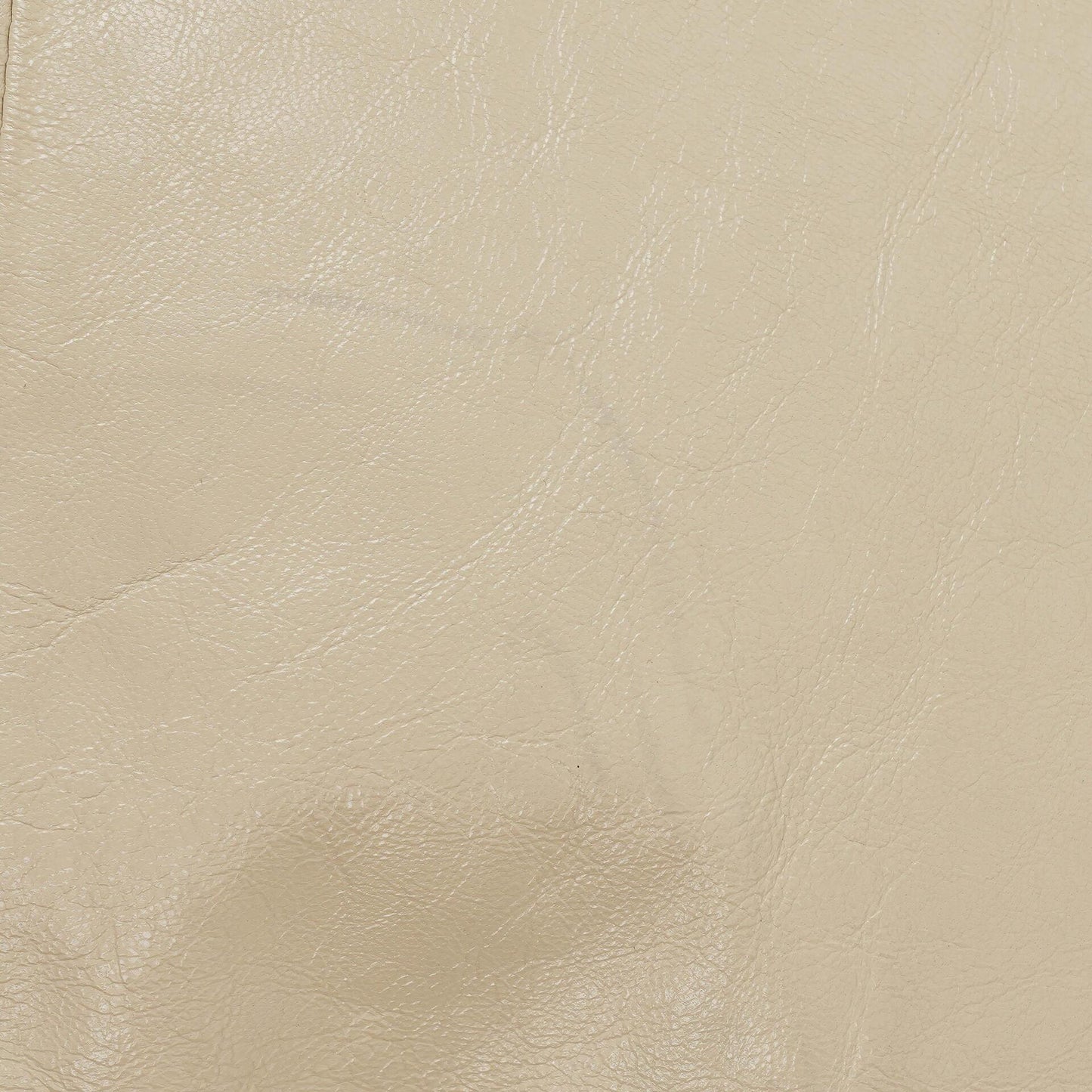 Gucci große Tote Tasche aus neutralem Kalbsleder mit Nieten und Bambusgriff