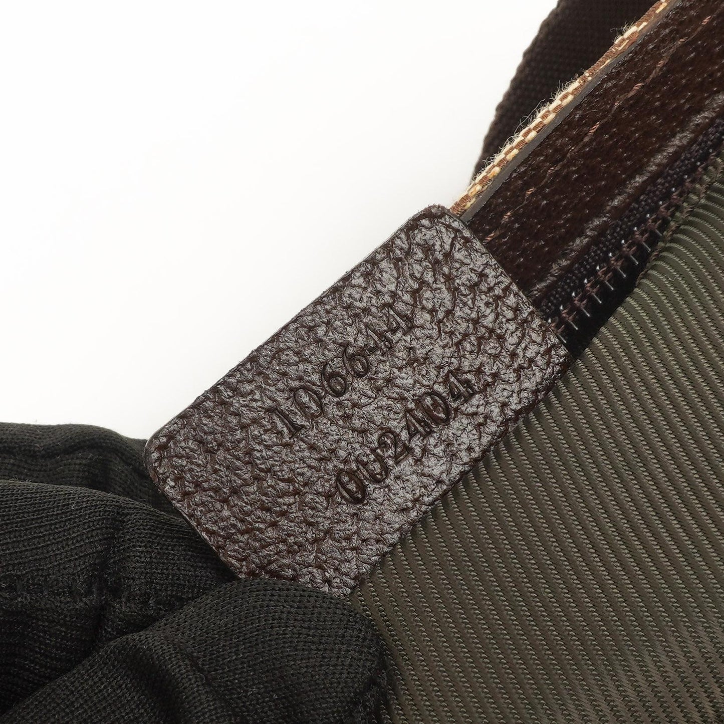 Gucci GG Braunes Monogram Kleine Schultertasche