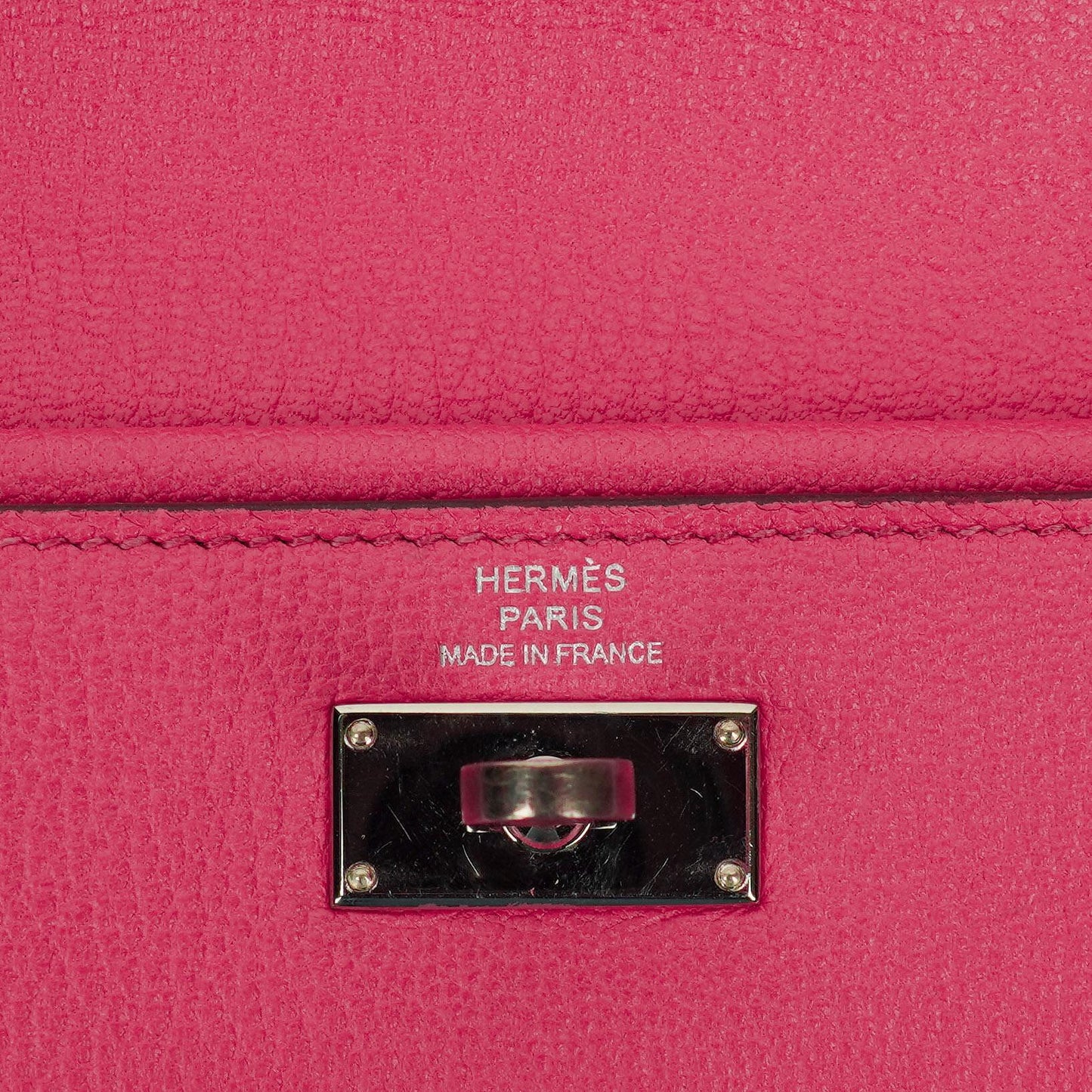 Hermès Kelly Longue Geldbörse aus Chevre Mysore in Rose Shocking