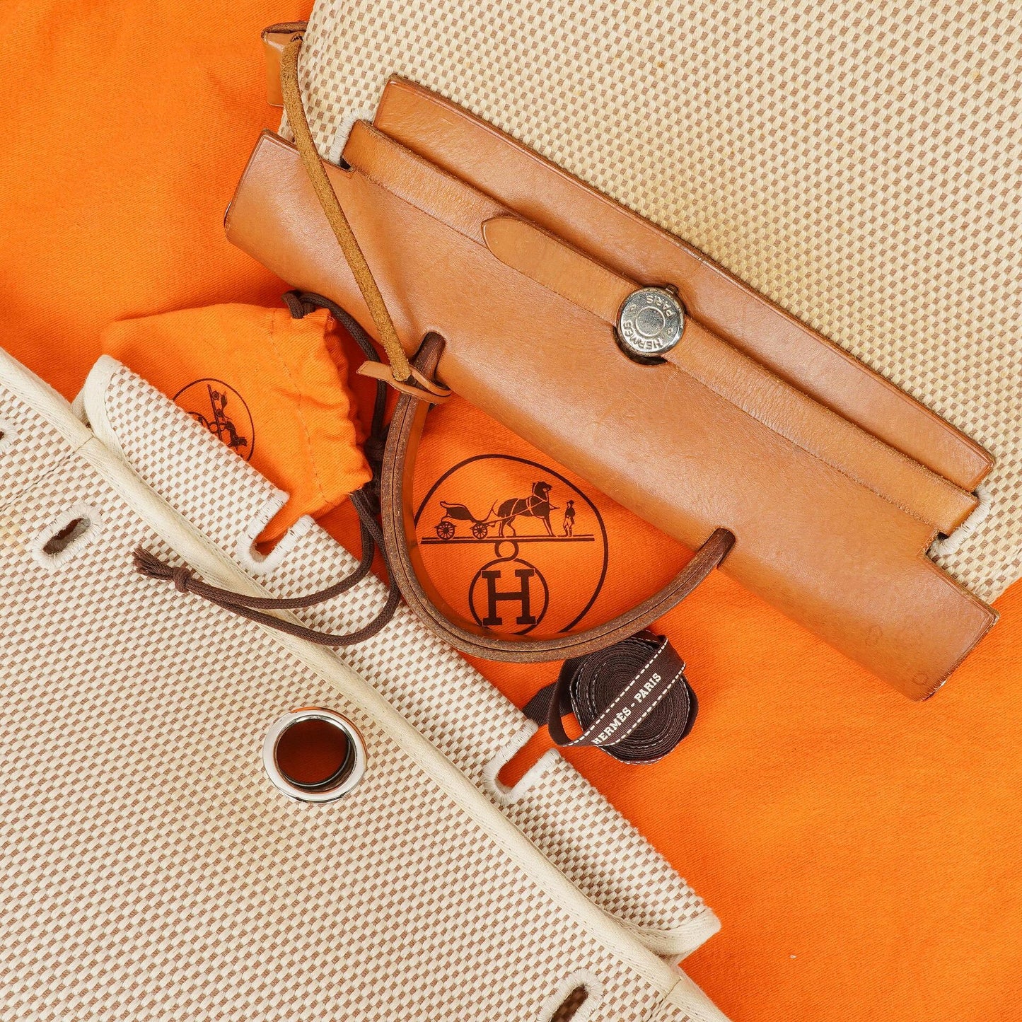 Hermès Herbag PM 2-Wege-Rucksack aus Vache Hunter Criss Viking in Ecru Beige Naturel mit Palladium-Beschlägen