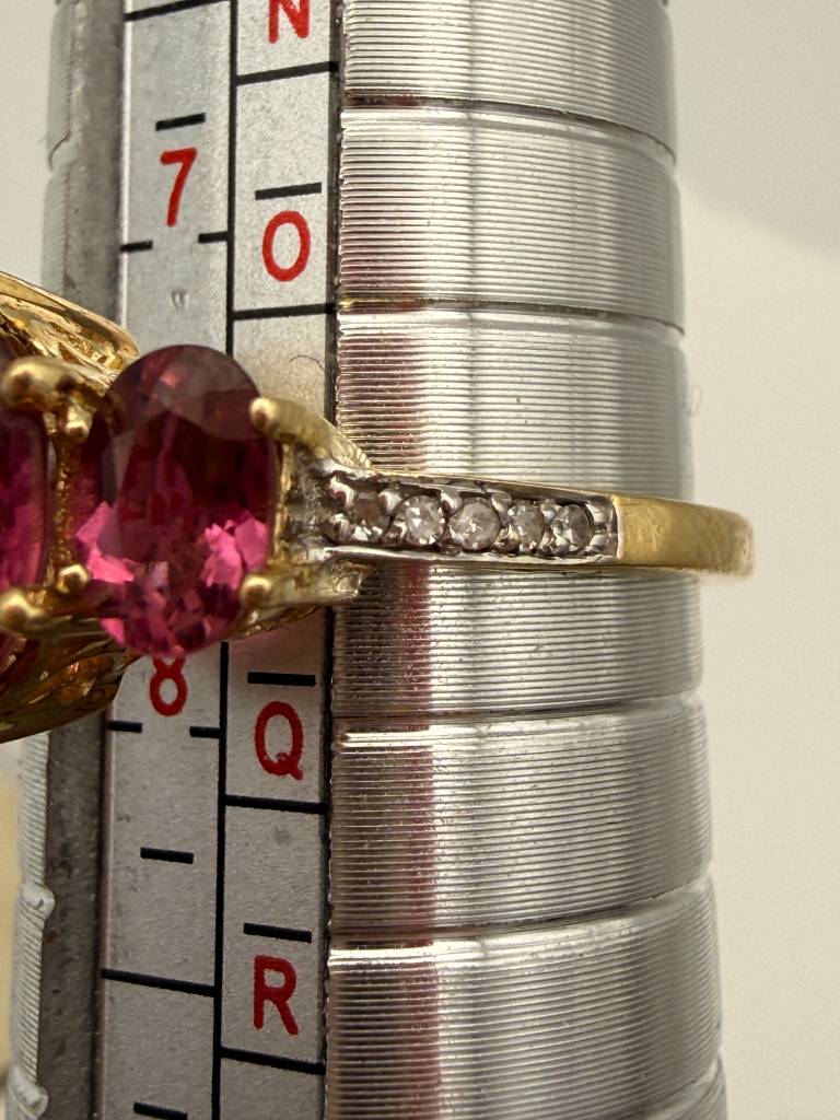 Vintage Traum: 585 Goldring mit Turmalin & Diamanten – Himbeerrosa Glanz