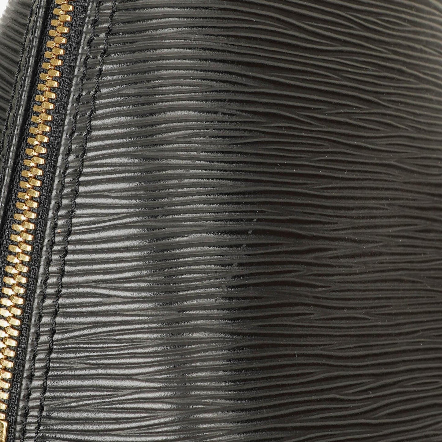 Louis Vuitton Alma PM Handtasche aus schwarzem Epi Leder