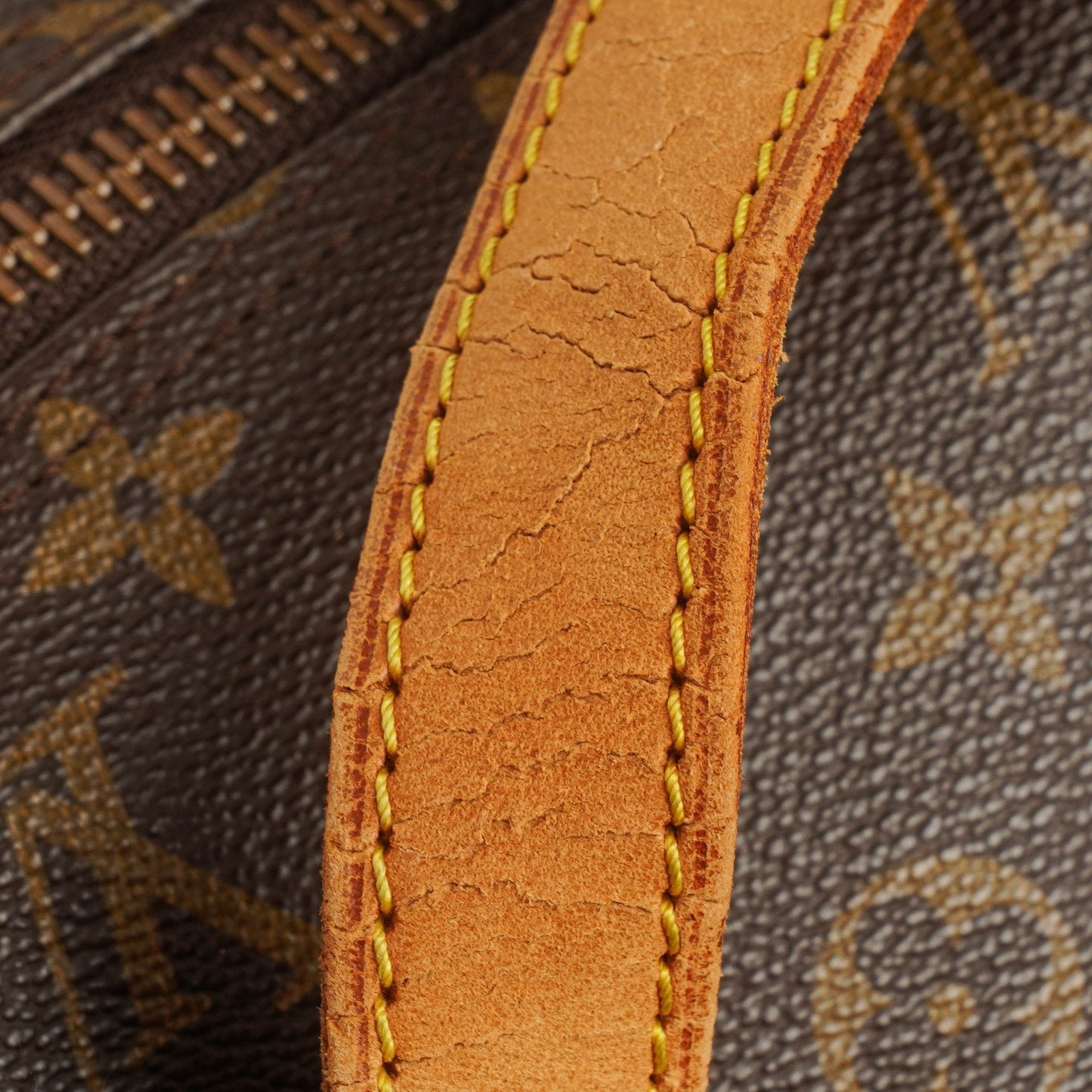Louis Vuitton Keepall 60 Bandoulière Reisetasche aus Monogram Canvas