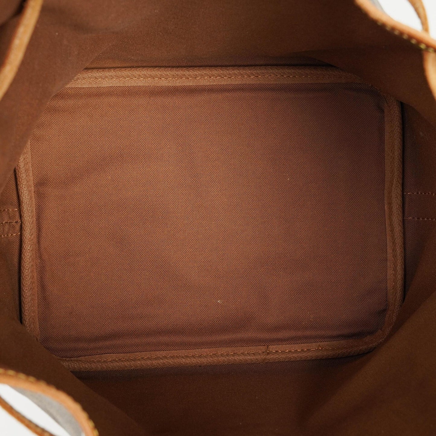 Louis Vuitton Petit Noe Schultertasche aus Monogramm Canvas