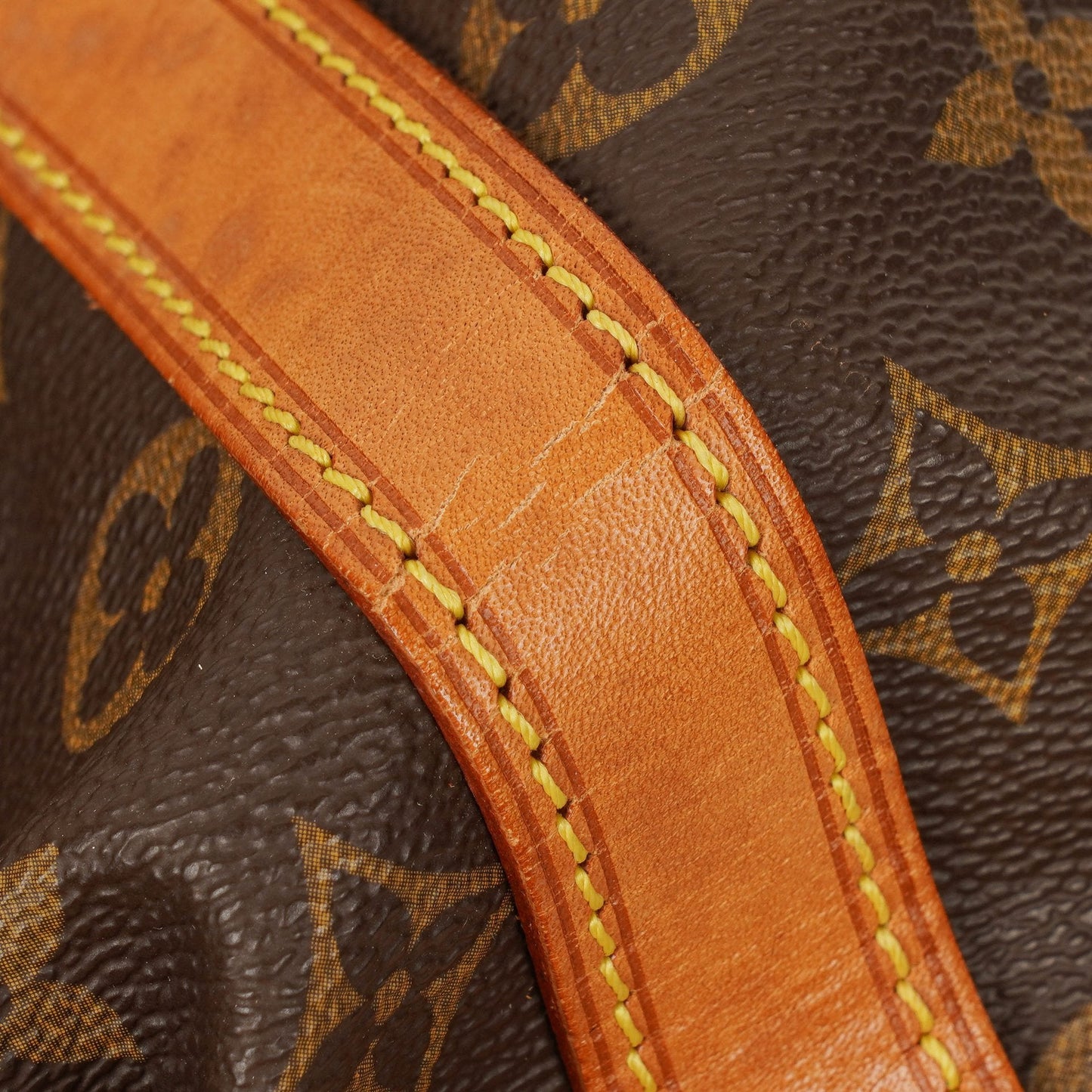 Louis Vuitton Petit Noé Schultertasche aus Monogram Canvas