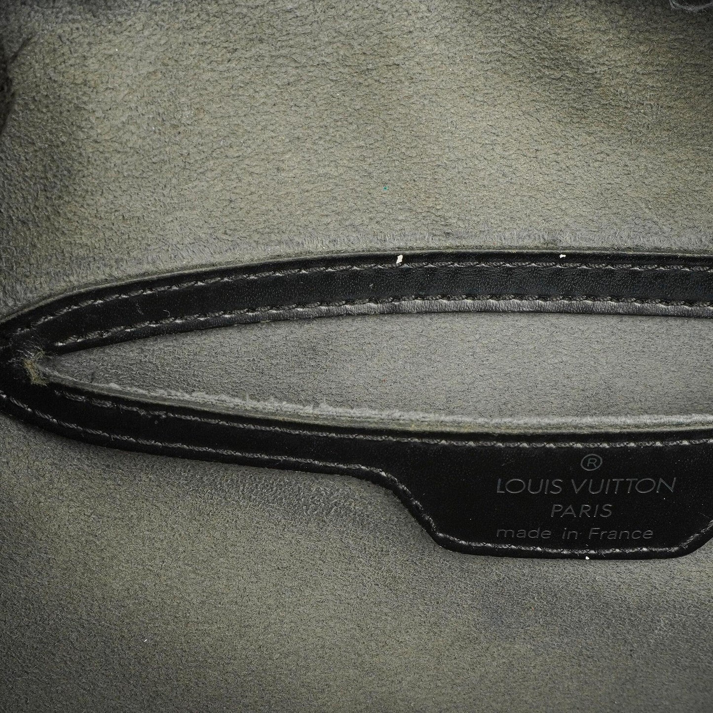 Louis Vuitton Soufflot Handtasche aus schwarzem Epi-Leder