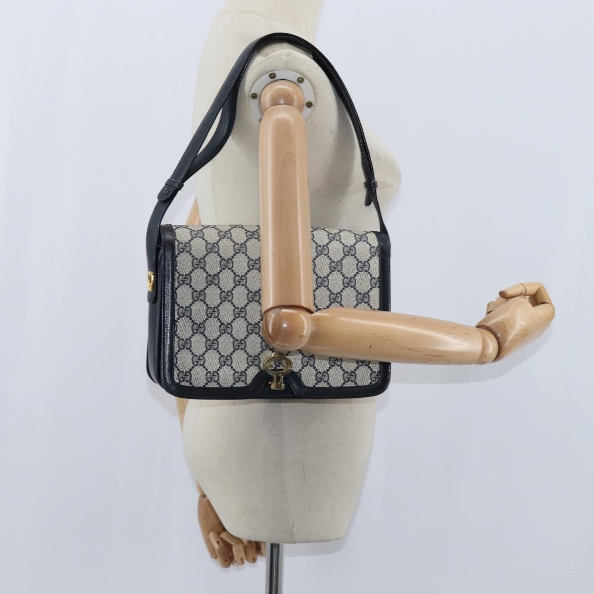 Gucci GUCCI GG Supreme Shoulder Bag PVC Navy Gold Authentic 147854