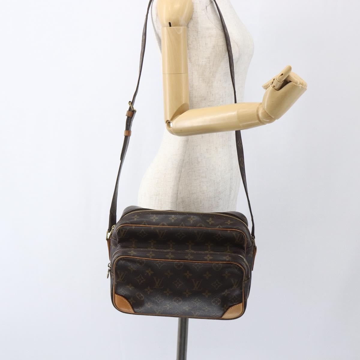 Louis Vuitton LOUIS VUITTON Monogram Nile Shoulder Bag M45244 LV Authentic 165513