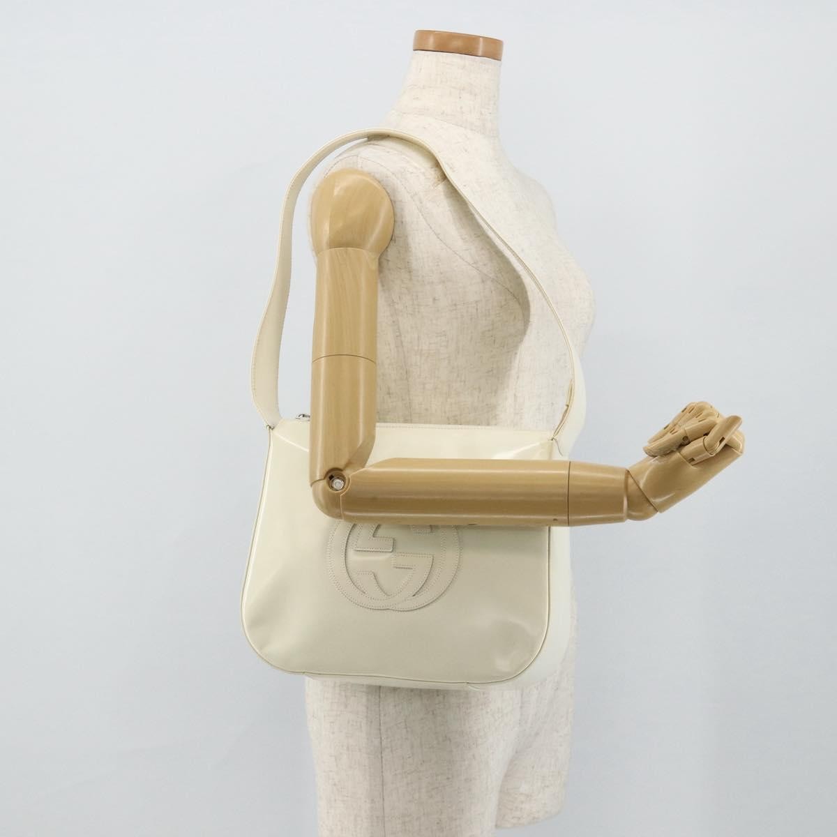 Gucci GUCCI Shoulder Bag Enamel White 001 1364 1703 Authentic ti3860