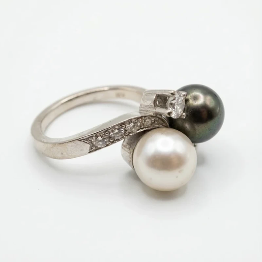 Exquisiter Toi et Moi Ring 750 Weißgold – Diamanten, Tahiti & Akoya Perlen