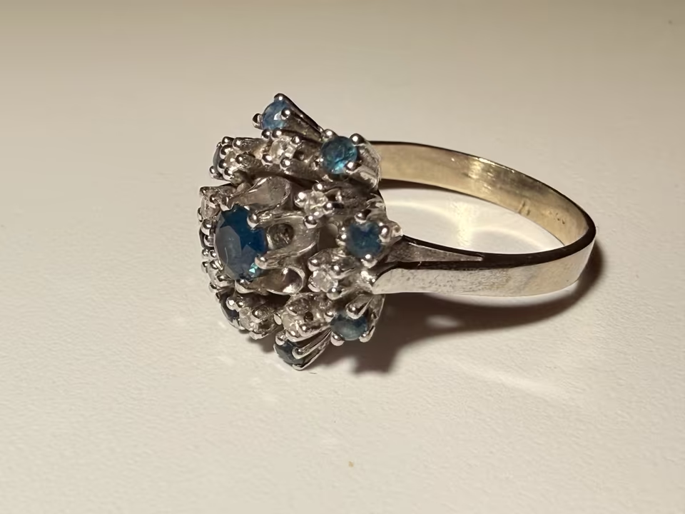 14K Weißgold Ring mit echten Saphiren – ca. Gr. 56 – 4,8 g