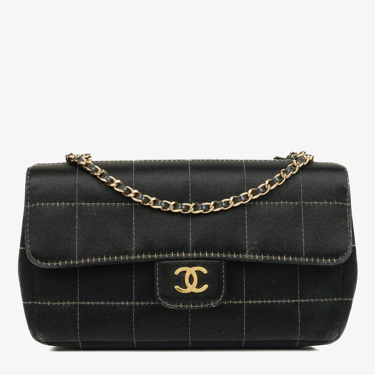 Chanel Chocolate Bar rechteckige Mini Flap Tasche aus schwarzem gestepptem Satin