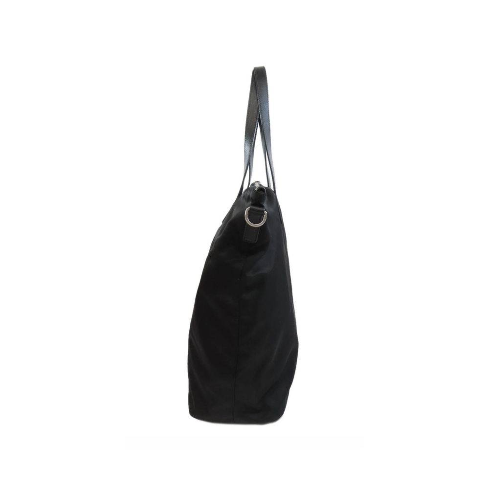 Prada Schwarze Nylon-Tragetasche für Damen - Eleganz trifft Funktionalität