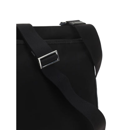 Prada Schwarze Schultertasche aus Nylon – Eleganz in Perfektion