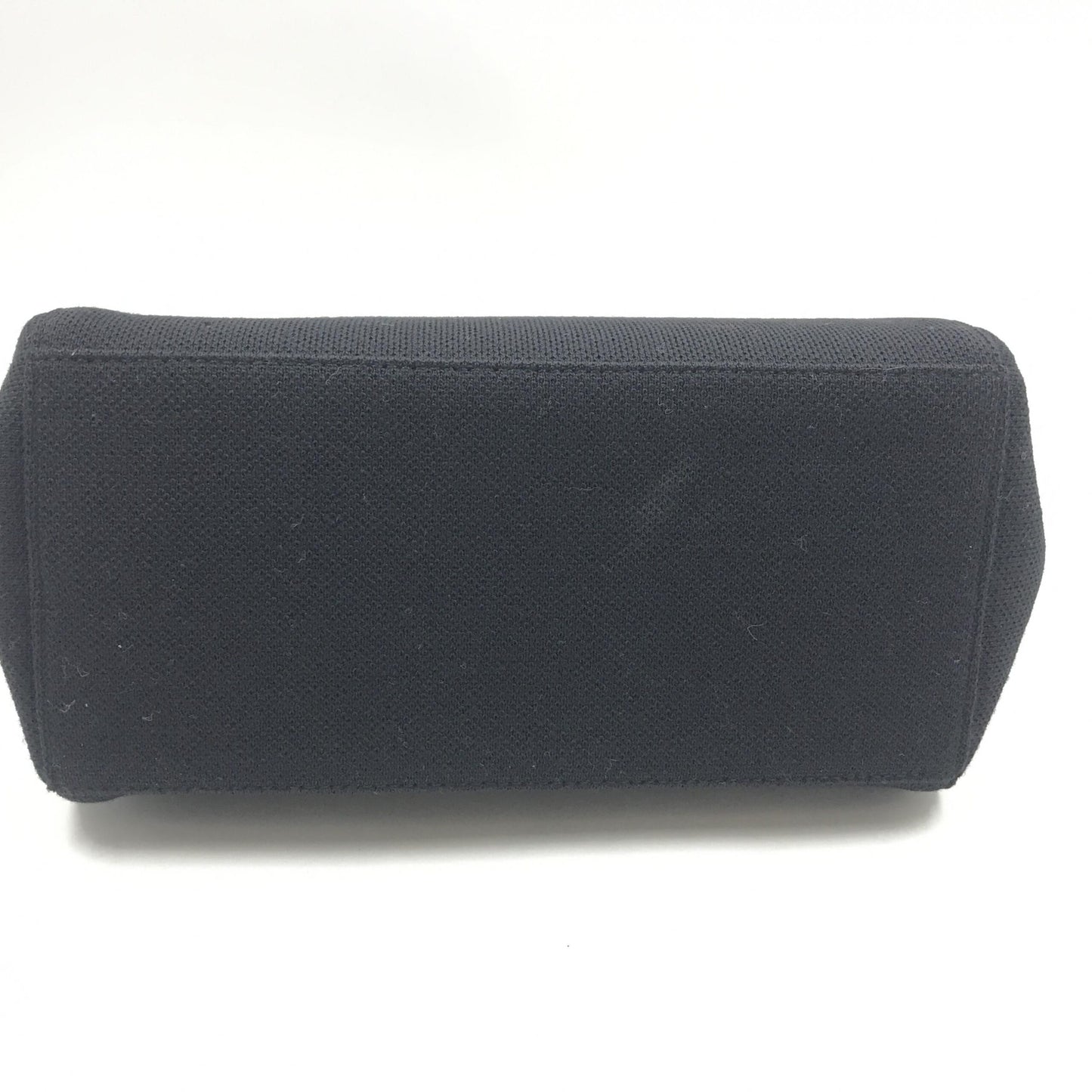 Chanel Schultertasche "Chocolate Bar" aus Lackleder – Zeitloses Luxusaccessoire