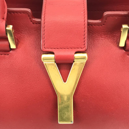 Elegante Saint Laurent Lederhandtasche mit Y-Logo in Rot - Luxuriöses Accessoire für Frauen