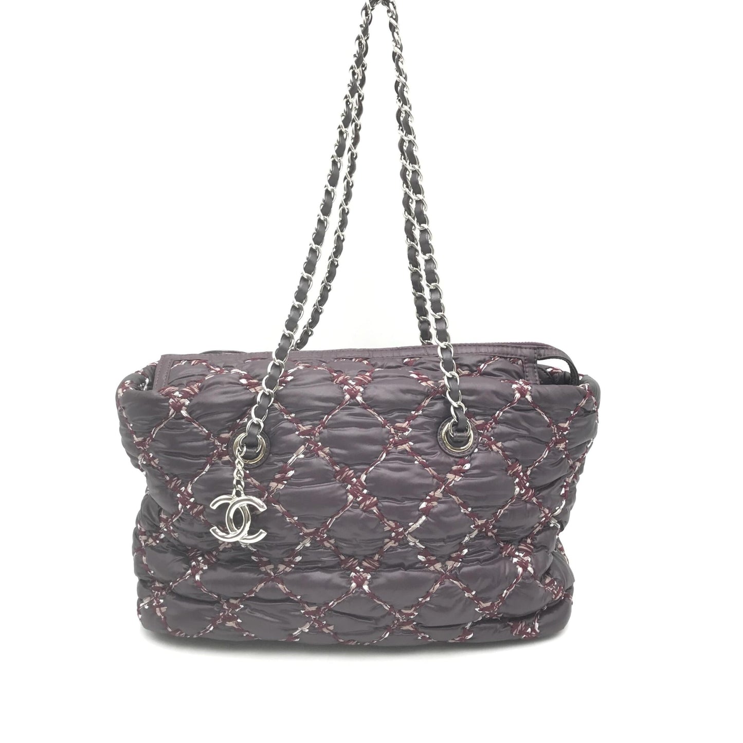 Chanel Paris-Byzance Umhängetasche aus violettem Nylon mit Kette – Exquisite Luxusmode