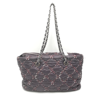 Chanel Paris-Byzance Umhängetasche aus violettem Nylon mit Kette – Exquisite Luxusmode