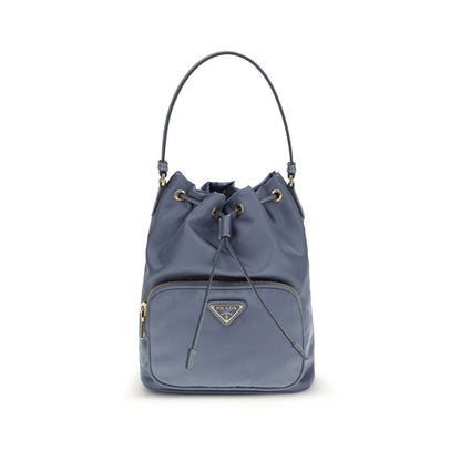 Prada Blaue Bucket Bag aus recyceltem Polyamid – Luxuriöse handgefertigte Damenhandtasche