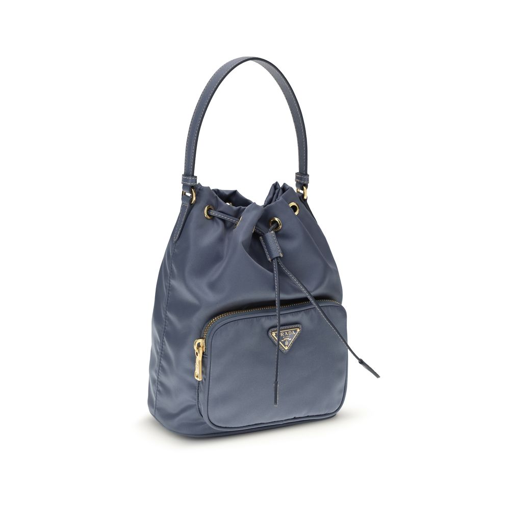 Prada Blaue Bucket Bag aus recyceltem Polyamid – Luxuriöse handgefertigte Damenhandtasche