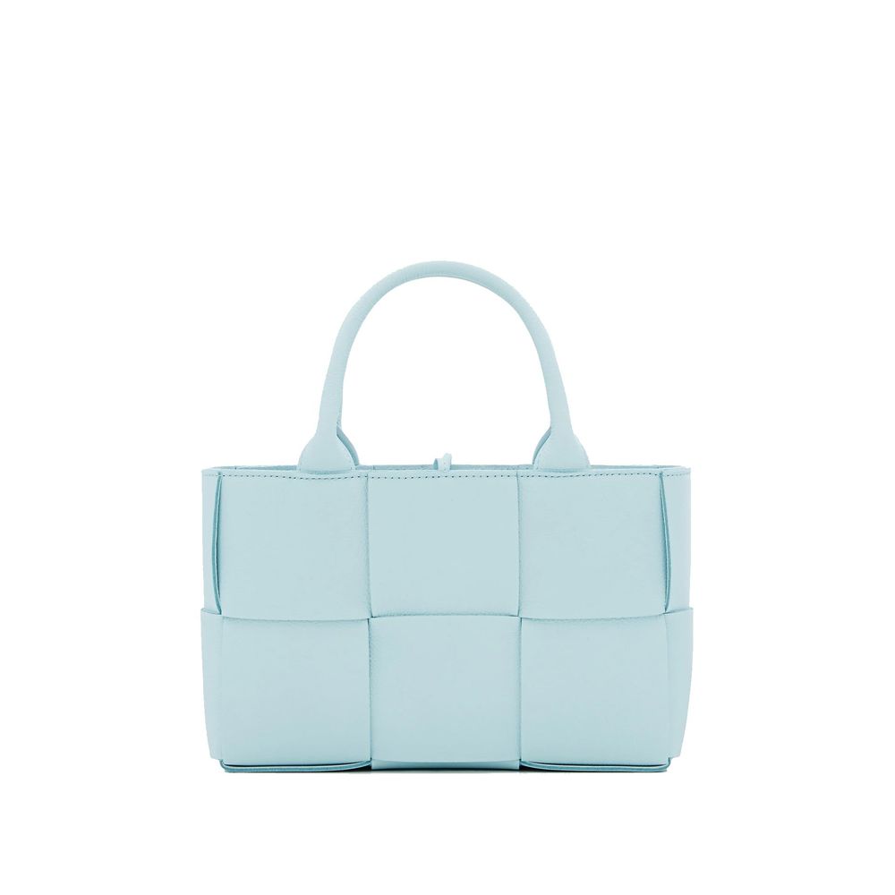 Niebieska torba-shopper Bottega Veneta ze skóry jagnięcej – elegancja i styl w jednym