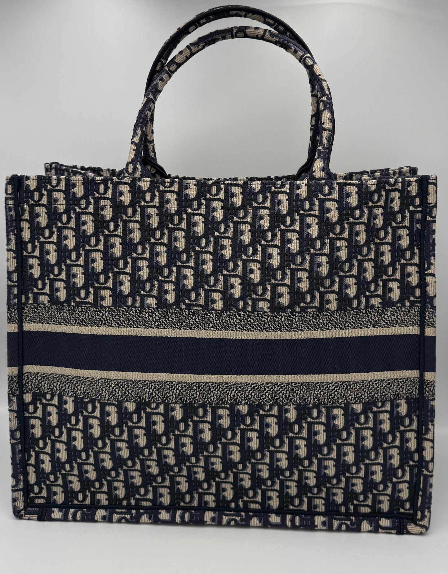 Dior DIOR TOTE BOOK Grande - Luxuriöse Oblique-Tasche für den Alltag