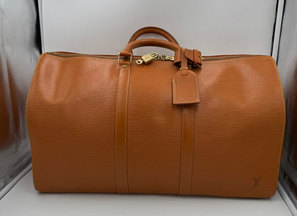 Louis Vuitton Keepall 50 Handtasche aus EPI Leder – Zeitlose Eleganz