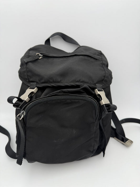Prada Nylon-Rucksack – Eleganter Begleiter für den Alltag